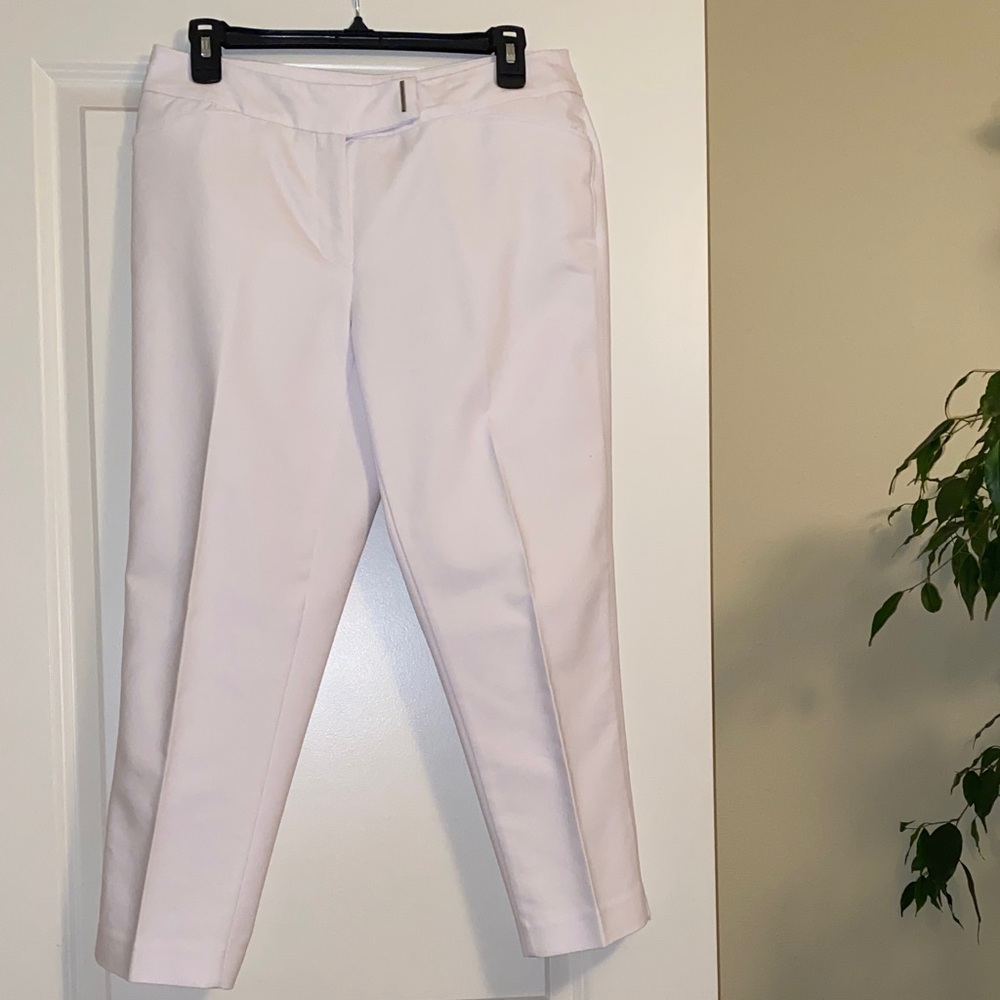 Investments Elegant White Cropped Pants